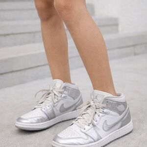 Jordan Women's Ankle Boots in Silver and White
